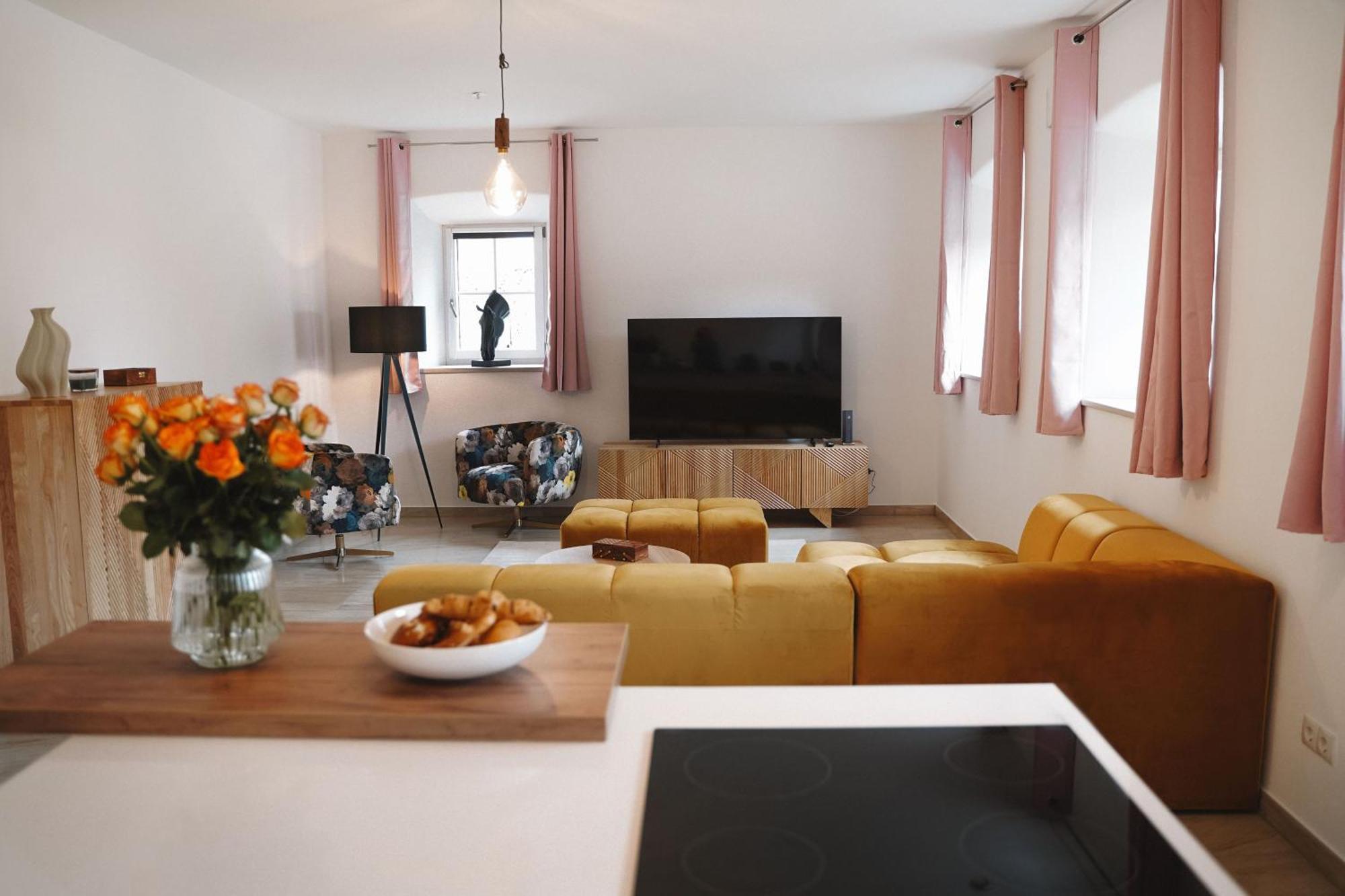 Black Horse Family Apartment - Barrierearm - Pfotenglueck - Familienzeit By Loewenherz Homes Stephanskirchen Exteriör bild