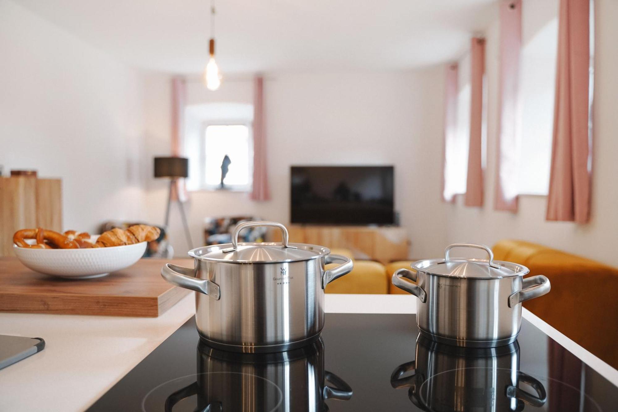 Black Horse Family Apartment - Barrierearm - Pfotenglueck - Familienzeit By Loewenherz Homes Stephanskirchen Exteriör bild