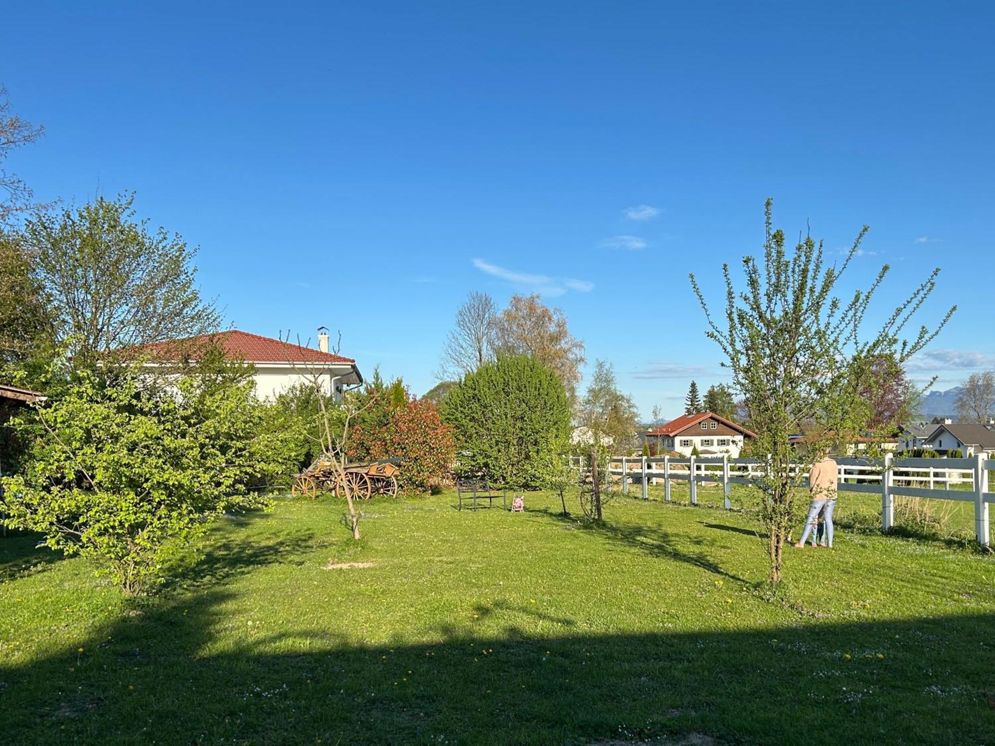 Black Horse Family Apartment - Barrierearm - Pfotenglueck - Familienzeit By Loewenherz Homes Stephanskirchen Exteriör bild